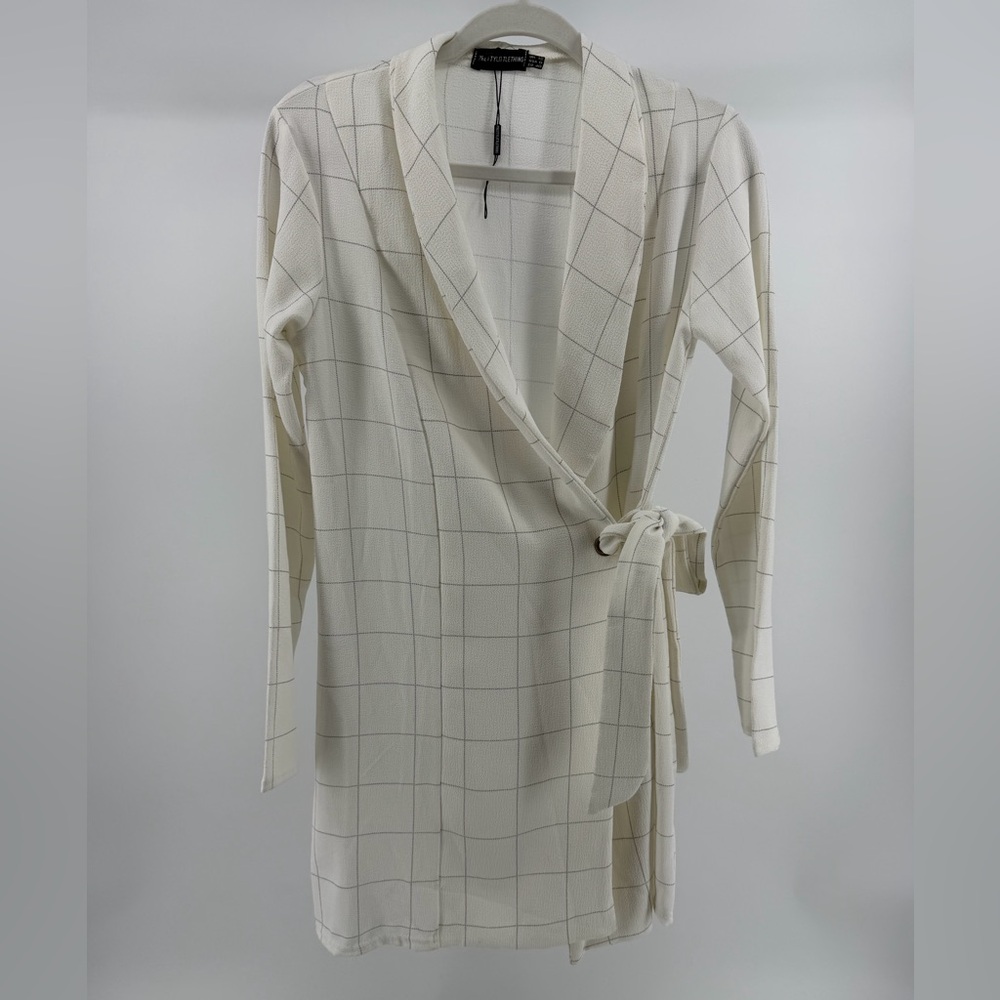 NWOT Pretty Little Thing Blazer Wrap Dress White Windowpane Plaid, Women's 8